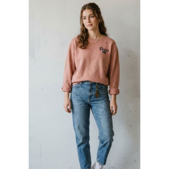 Sportcap Tops - Coors Banquet Sweatshirt Women L Pink Long Sleeve Pullover Graphic Beer Crewneck